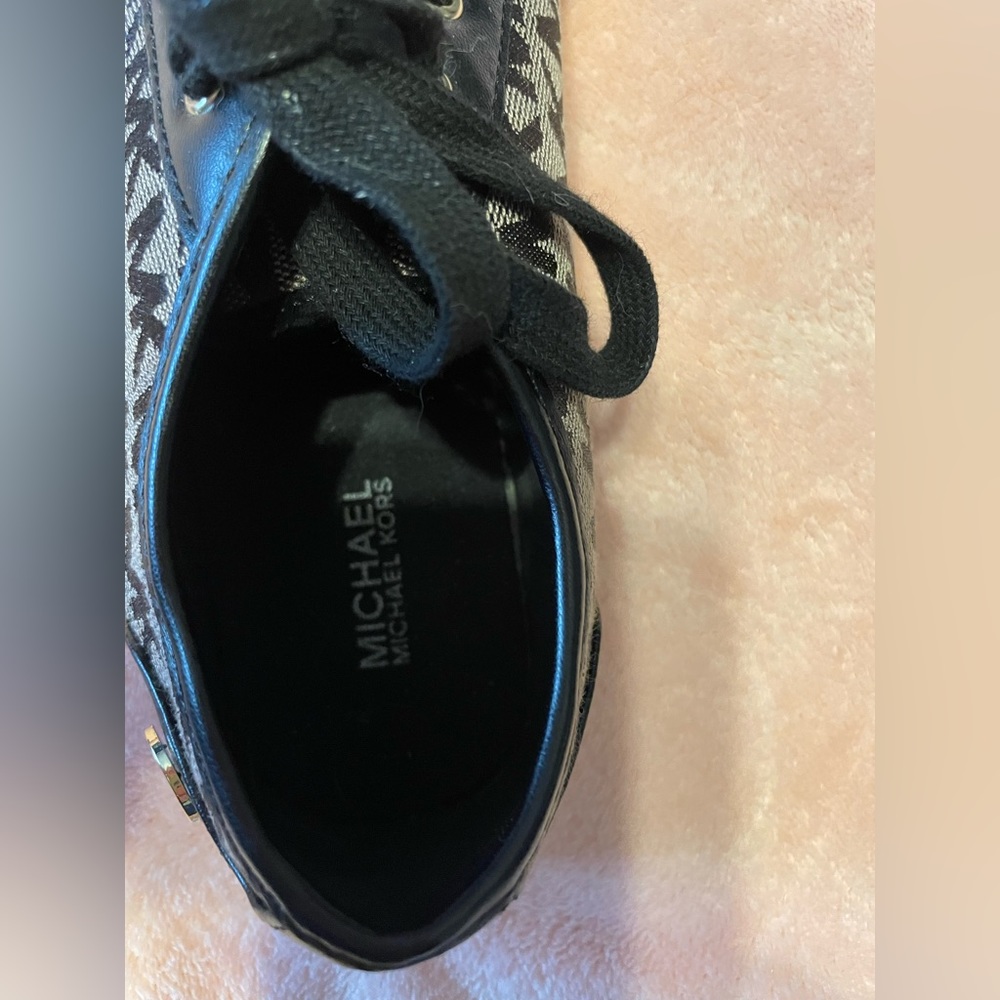 MK tennis shoes